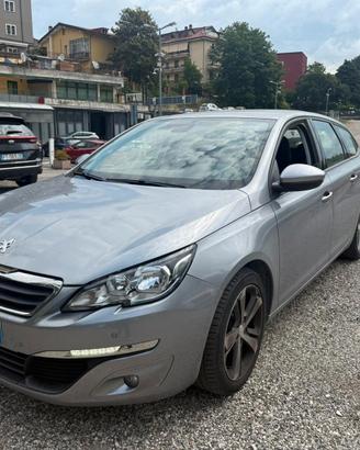 Peugeot 308 PureTech Turbo 130 S&S SW Allure
