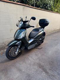Beverly 300 S