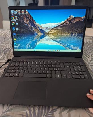 Notebook Lenovo V15-IIL 15.6" - Intel i5, 8GB RAM,