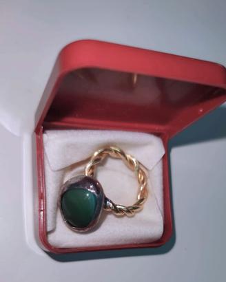 Anello con giada lavoro artigianale 