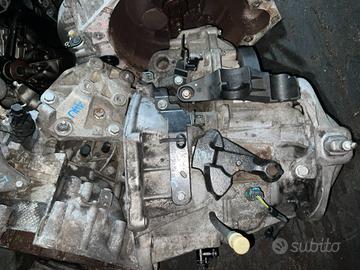 CAMBIO MANUALE 6M RENAULT TRAFIC R9M 1.6 DCI