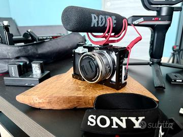 Sony a6300 + Accessori - COME NUOVO