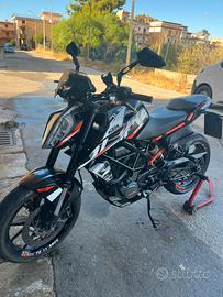 Ktm duke 125