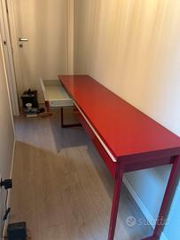 Scrivania ikea