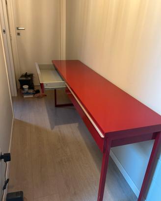Scrivania ikea