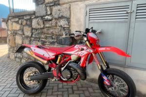 Beta 300 2t