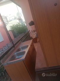 lavello doppia vasca con sgocciolatoio 