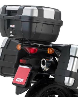 GIVI SR3101 Attacco posteriore specifico per Suzuk