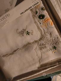 tovaglia ovale cotone ricamata da 12