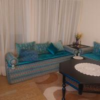 Salotto stile marocchino compreso di 1 tavolo,