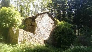 Fabbricati in pietra Chiusi della Verna e Bibbiena