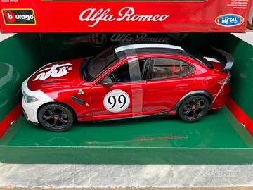 Alfa Romeo Giulia GTAM Racing 2020 1:18 Bburago