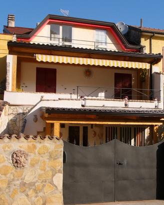 Abitazione indipendente, SPA e piscina Riardo
