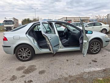Renault Laguna 1.9 dCi/120CV.-DIESEL-