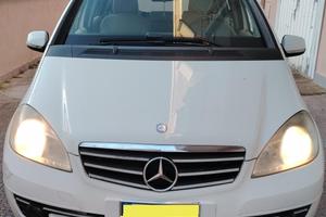 MERCEDES
Classe
A 160 BlueE