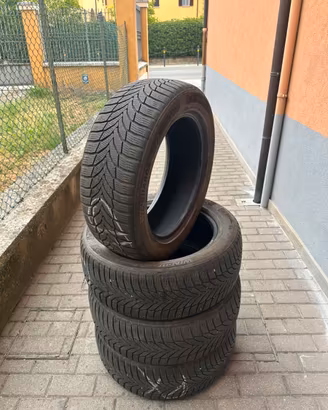4 Gomme Invernali Nexen 215/55R17 98V
