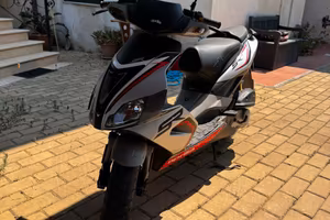Aprilia SR50 - 3.500km - Motore nuovo