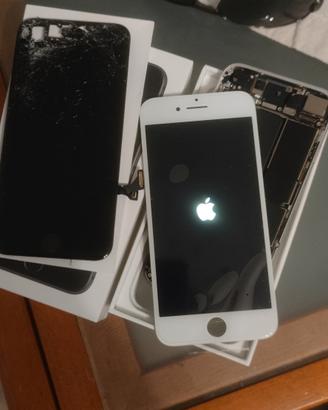 iPhone SE 2021