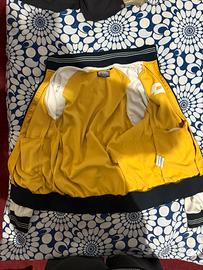 Jacca molto bella ,origginale,universale,esclusiva