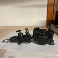 Pinza posteriore della brembo +pompa freno