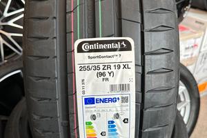 255 35 19 Gomme Estive Continental Nuove 255 35R19