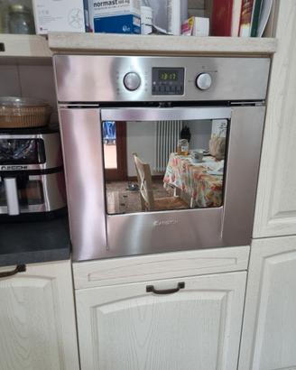 Forno autopulente Ariston frontale in acciaio