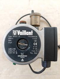 Pompa / Circolatore Grundfos per caldaia Vaillant