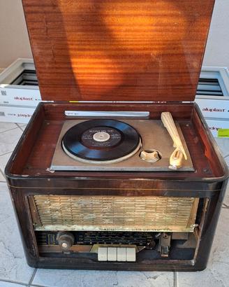 Giradischi- Radio  Vintage