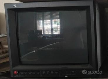 1 Monitor CRT Professionale JVC