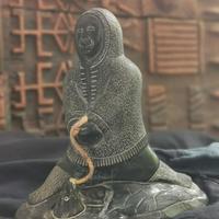 Deliziosa scultura in pietra ollare nera "anni 60"