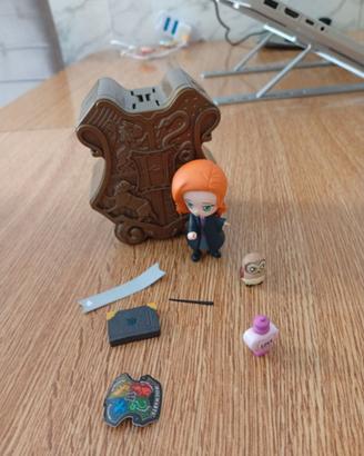 Ginny Weasley – Mini Figure Ginny con Armadietto