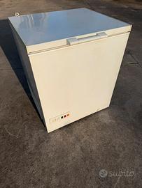 Freezer a pozzetto