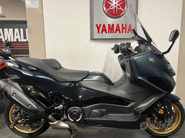 Yamaha TMAX 560 Tech Max
