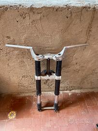Manubrio e forcella Ducati Monster s2R