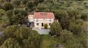villa-indipendente-immersa-nel-verde