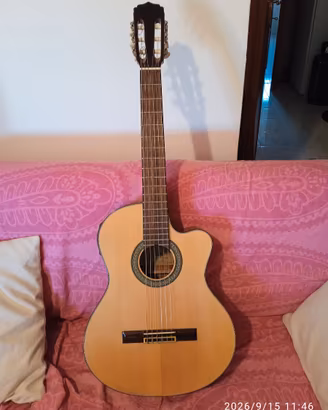 chitarra classica elettrificata aria ak-30 cutawey