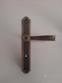 Maniglie vintage per porte interne in legno 