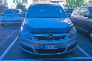 Opel Zafira  7 posti 