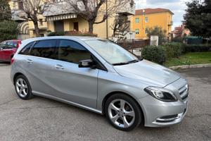 Mercedes B180 CDI 109 cv