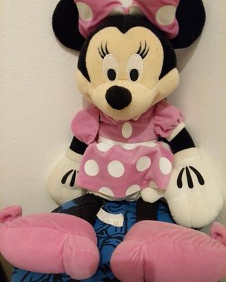 MINNIE 