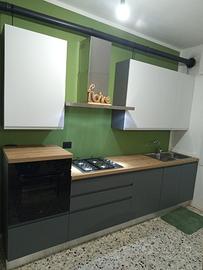 Casa con giardino