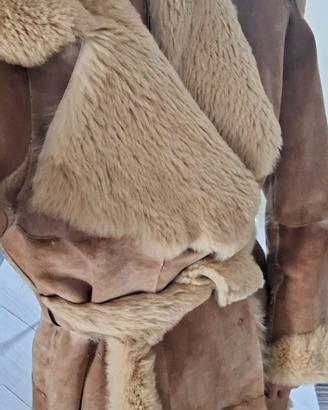 Cappotto con plelliccia nuovo Visconf