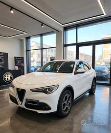 Alfa Romeo Stelvio  Q4