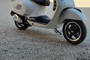 Vespa gts 300