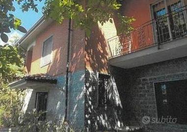 Immobile in asta di 391 m² con 5 locali a Montemar