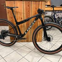 TREK SUPERCALIBER AXS-XTR tg M