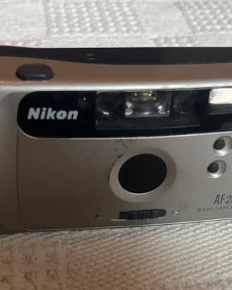 Macchina fotografica a rullino NIKON AF 230