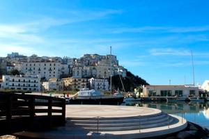 RODI GARGANICO fronte mare con aria condizionata