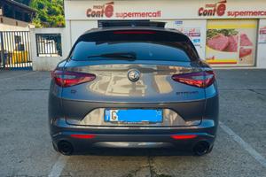 Auto Alfa Romeo Stelvio