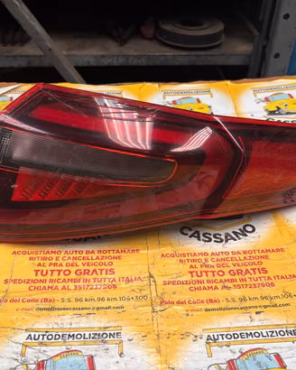 FARO POSTERIORE DESTRO ALFA ROMEO STELVIO ANNO:201